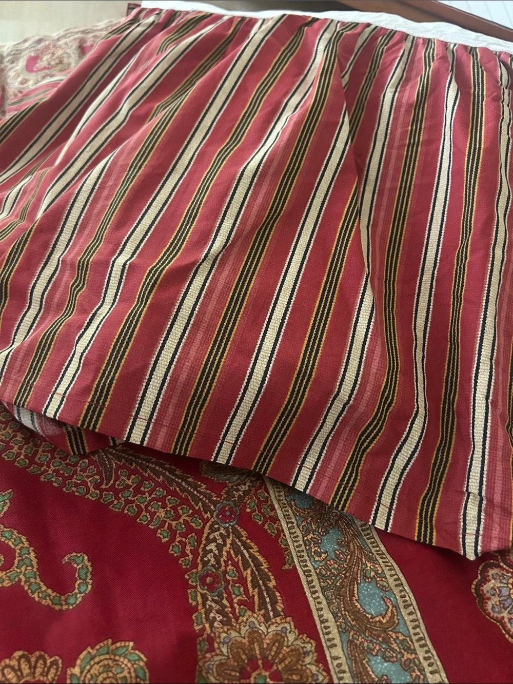 CHAPS Juliette 4 piece QUEEN COMFORTER SET Red Paisley